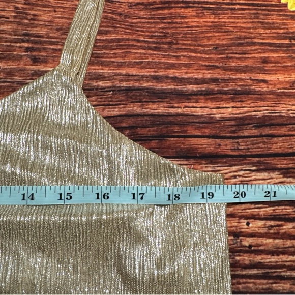Gold V-Neck Tank Top - Picture 4 of 6